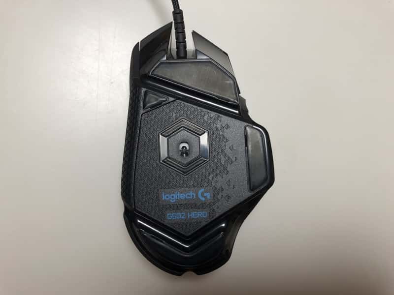 G502 HERO 背面