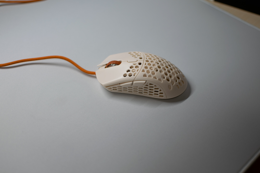 Finalmouse Ultralight 2レビュー！衝撃的な軽さで使いやすいゲーミングマウス | ゲームチュ