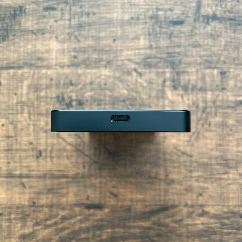 U3の充電ポートはMicro USB