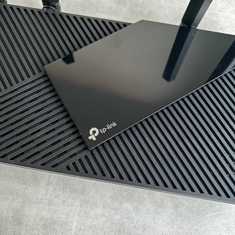 TP-Link Archer AX55の天面