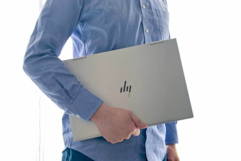 HP ENVY 15 x360（インテル）レビュー】10万円以下でコスパ最高の15.6