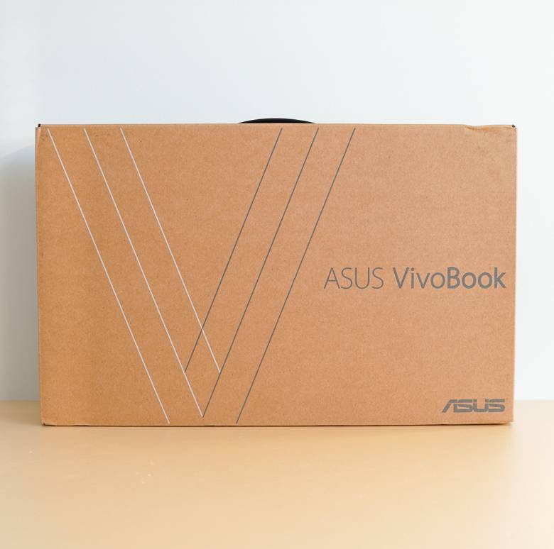 ASUS VivoBook S15 S533EAの外箱