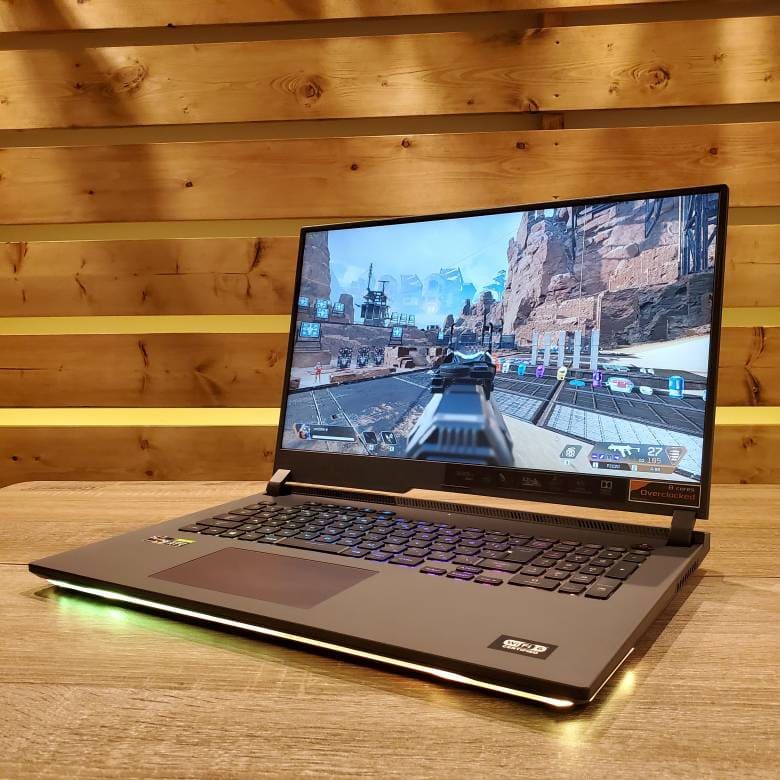 ASUS ROG Strix G17 G713QRの外観