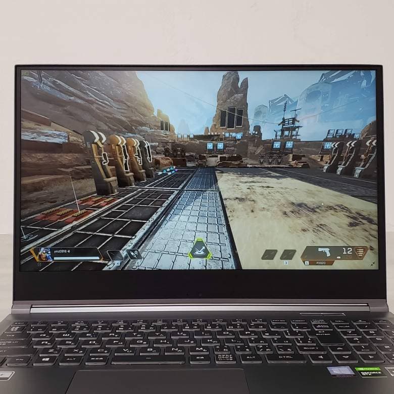 GALLERIA RL5R-G50Tのディスプレイはナローベゼル