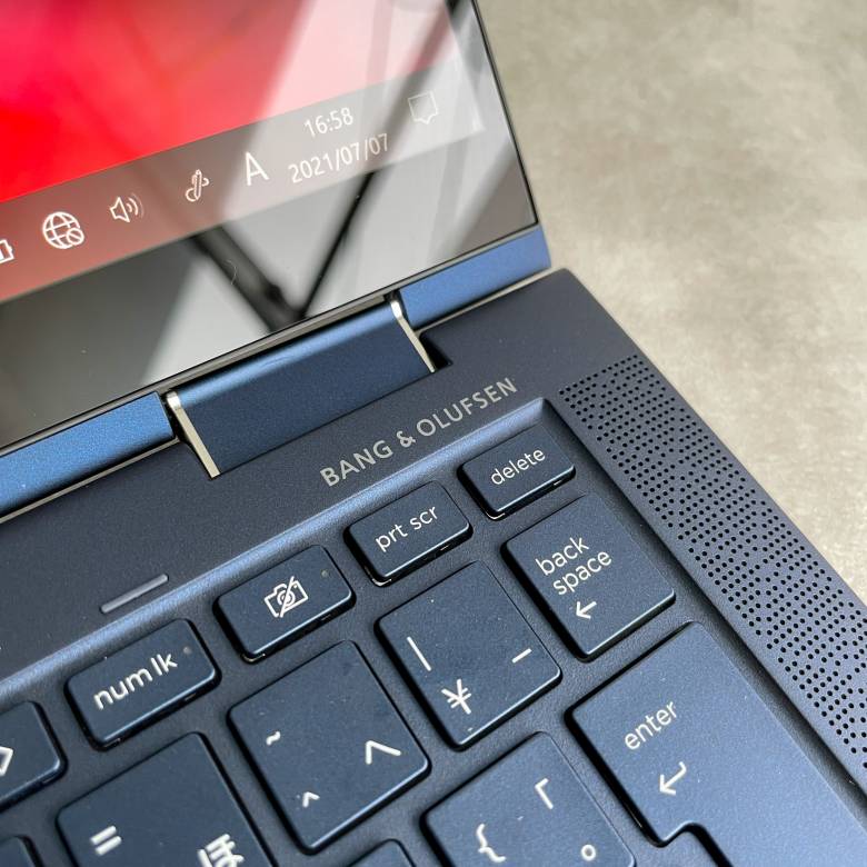 HP Elite Dragonfly G2レビュー】総合力にすぐれる5G/LTE対応の13
