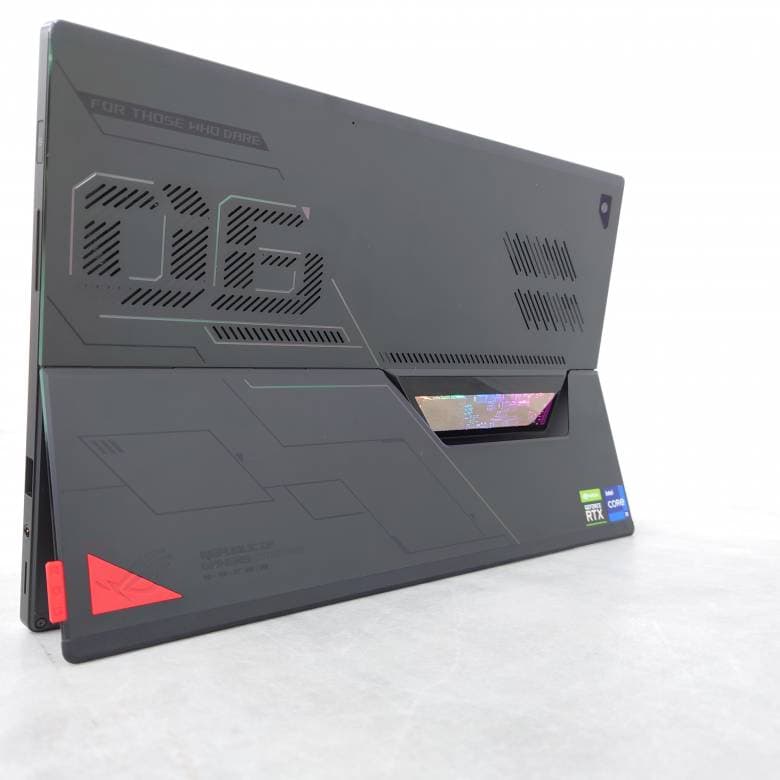ROG Flow Z13のキックスタンド