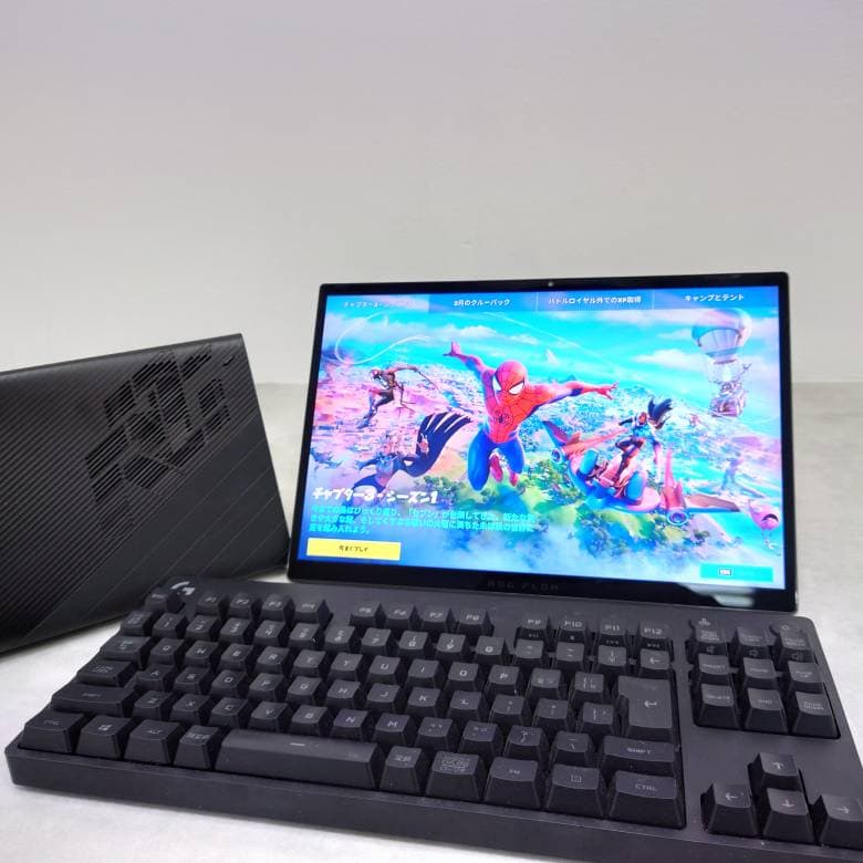 ROG Flow Z13の外装はブラック