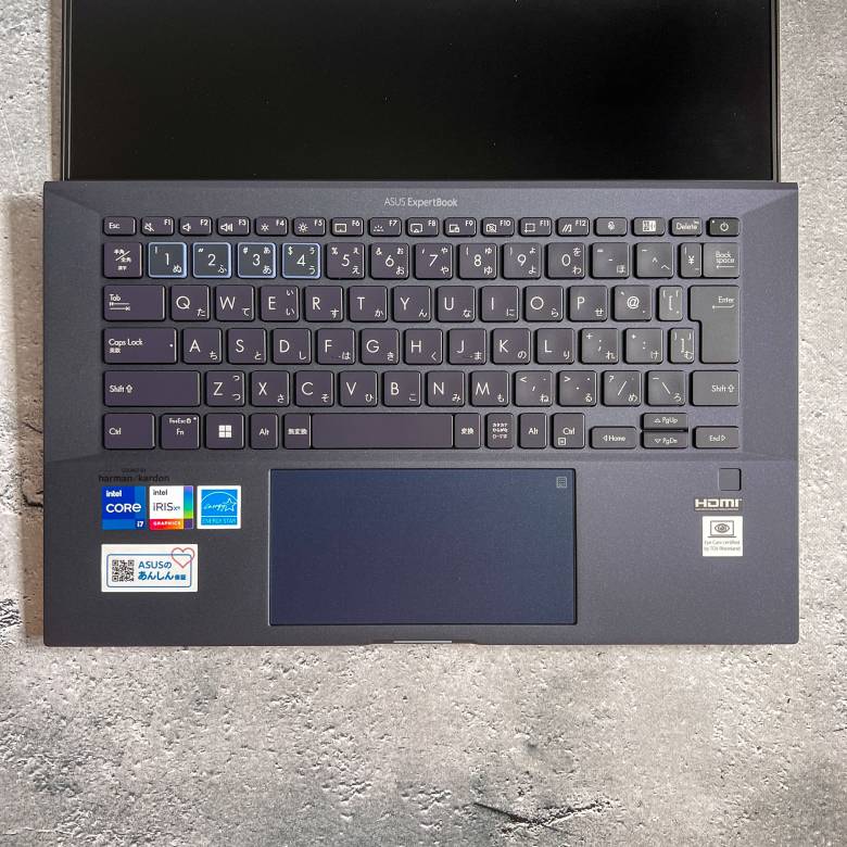 ExpertBook B9のキーボード