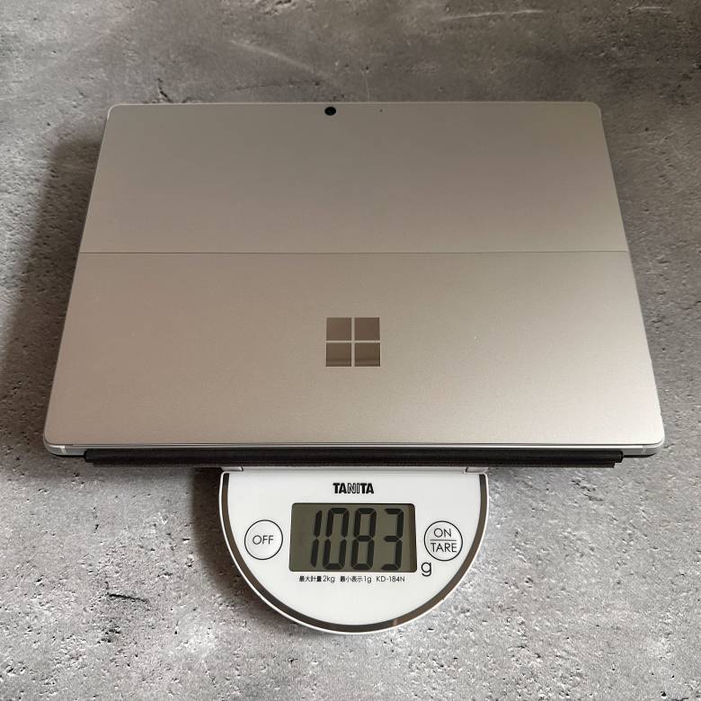 Surface Pro 9のタイプカバーをふくむ重量