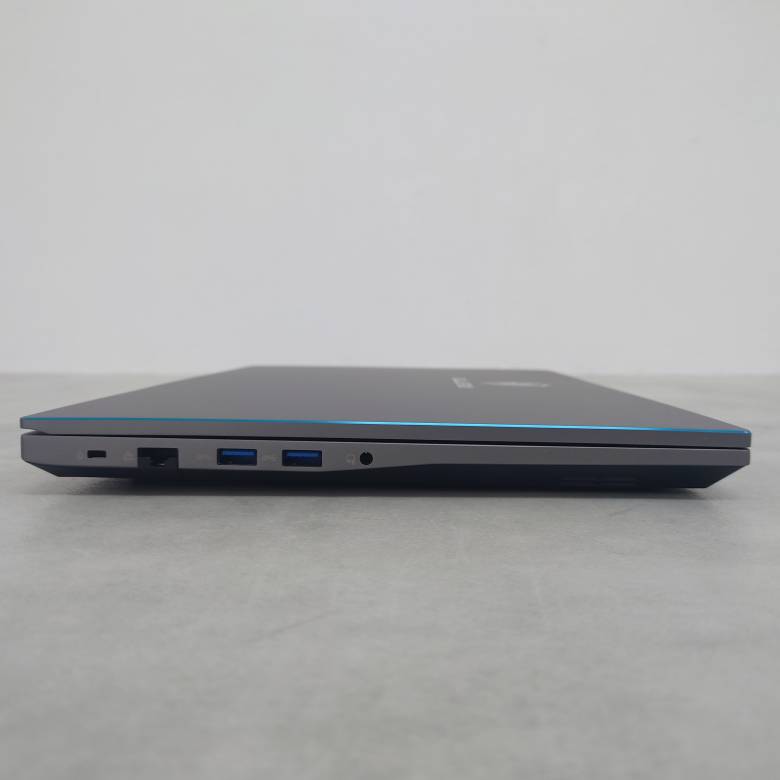 GALLERIA UL7C-AA2の左側面インターフェース