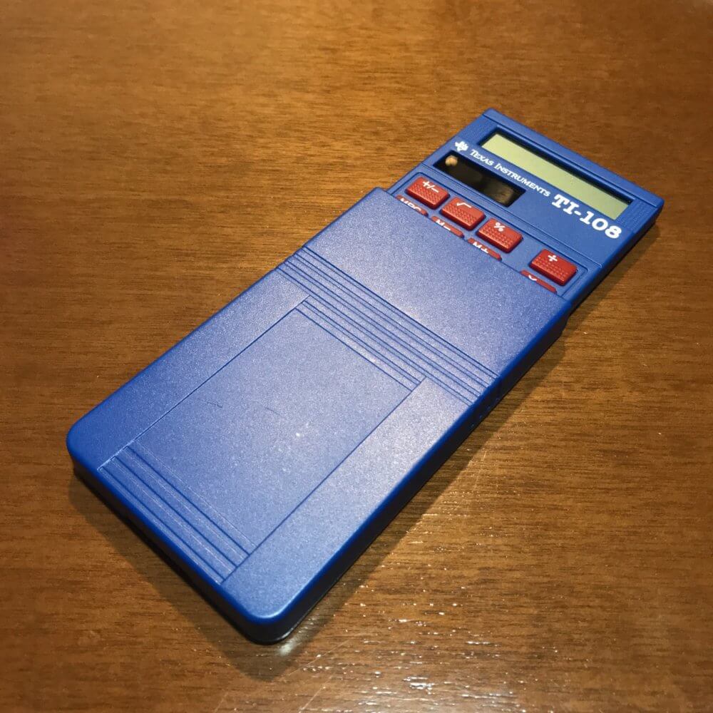 TEXAS INSTRUMENTSのカバー付き電卓TI-108