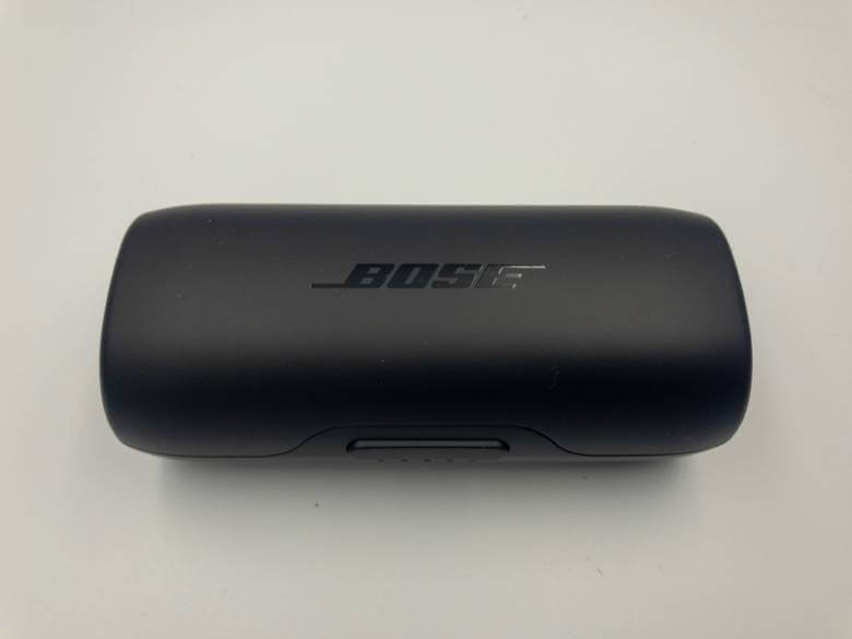Bose SoundSport Free wireless headphonesケース