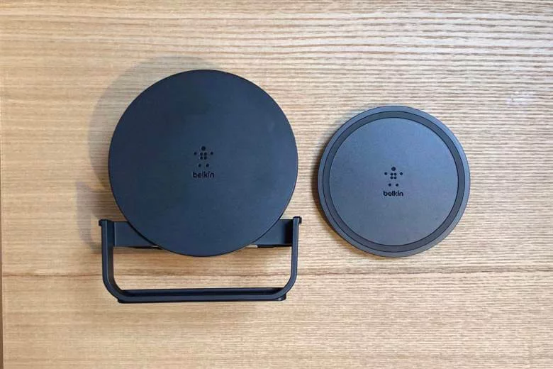 Belkin BOOST UPワイヤレス充電パッド/スタンドレビュー】Qi対応スマホ