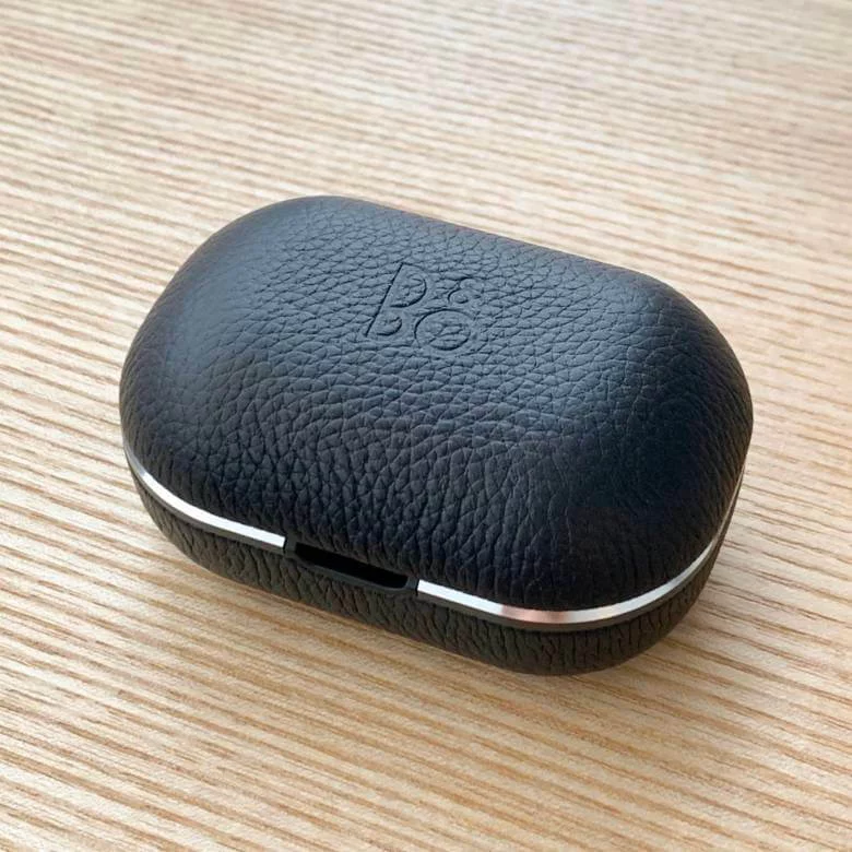 B＆O PLAY ／ Beoplay E8 (Black) - 完全ワイヤレスイヤホン - 1
