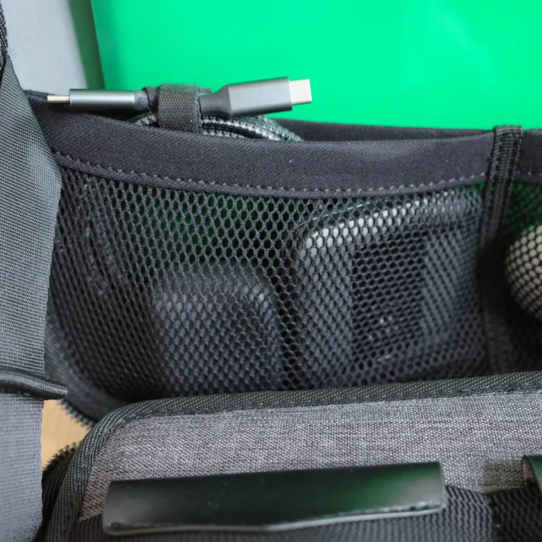 ノートPCケース Mobicase 1.5 2F428255-E629-475E-8C14-