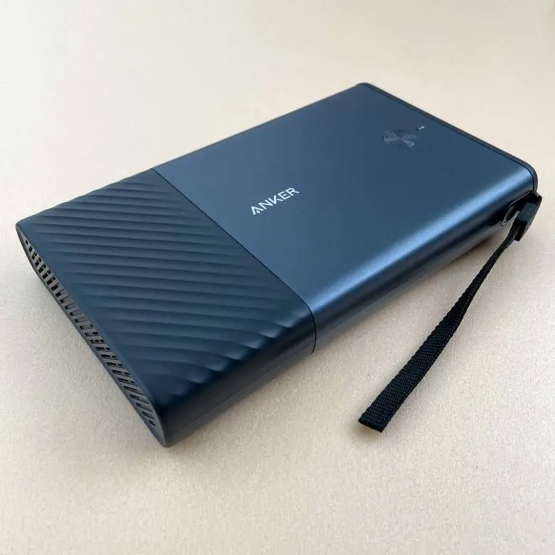 Anker PowerHouse 100レビュー】最大100WのAC出力に対応する