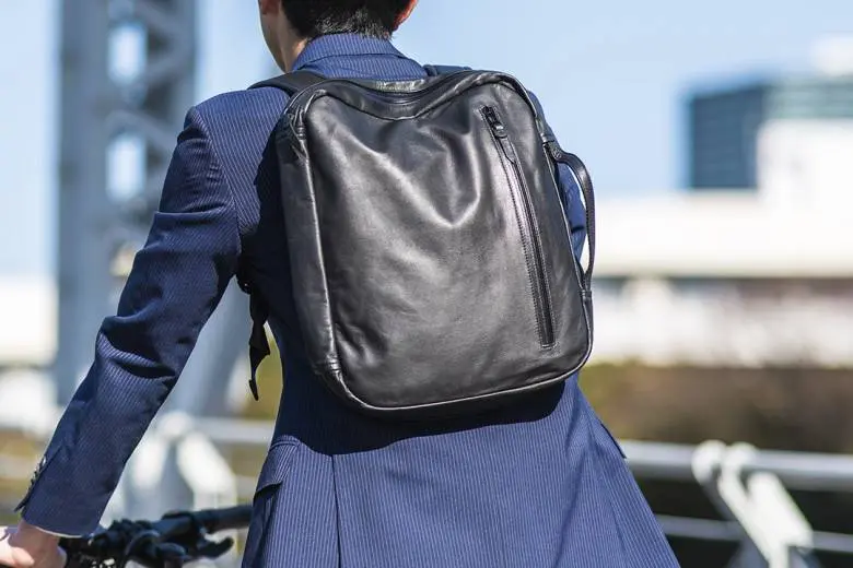 Damasquinaマクリン別注2WAYバッグをレビュー！最高の軽量性と防水性と