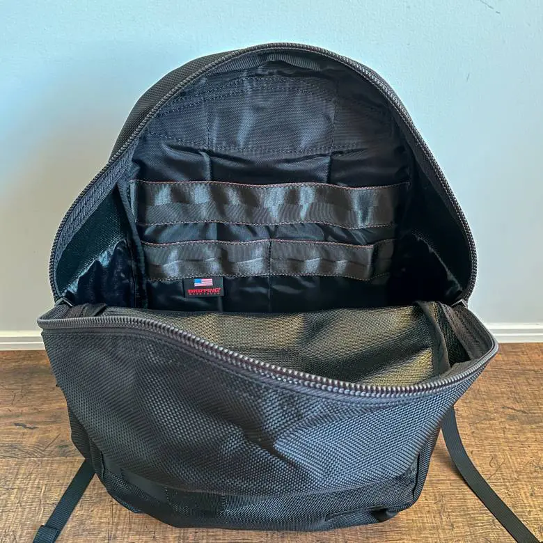 BRIEFING DELTA ALPHA PACK Mレビュー】サイズ感と収納力いいとこ取り