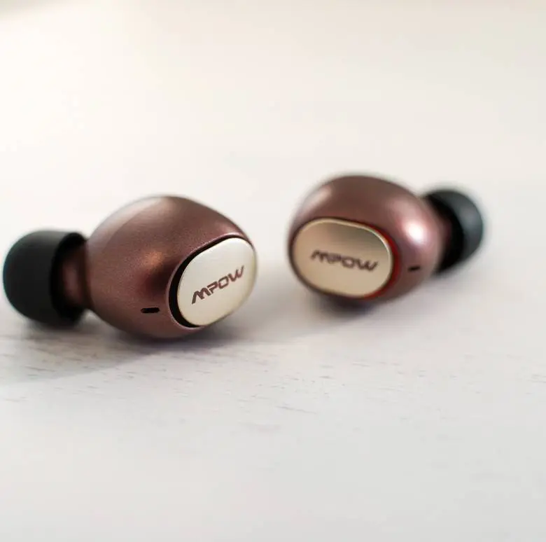 MPOW M5 PLUSレビュー】業界トップクラスのバッテリー性能かつaptX