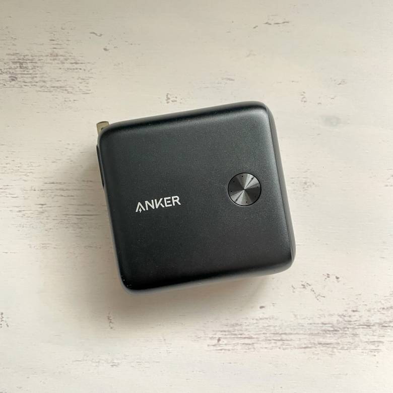 Anker PowerCore Fusion 10000は9,700mAhのUSB充電器搭載モバイルバッテリー