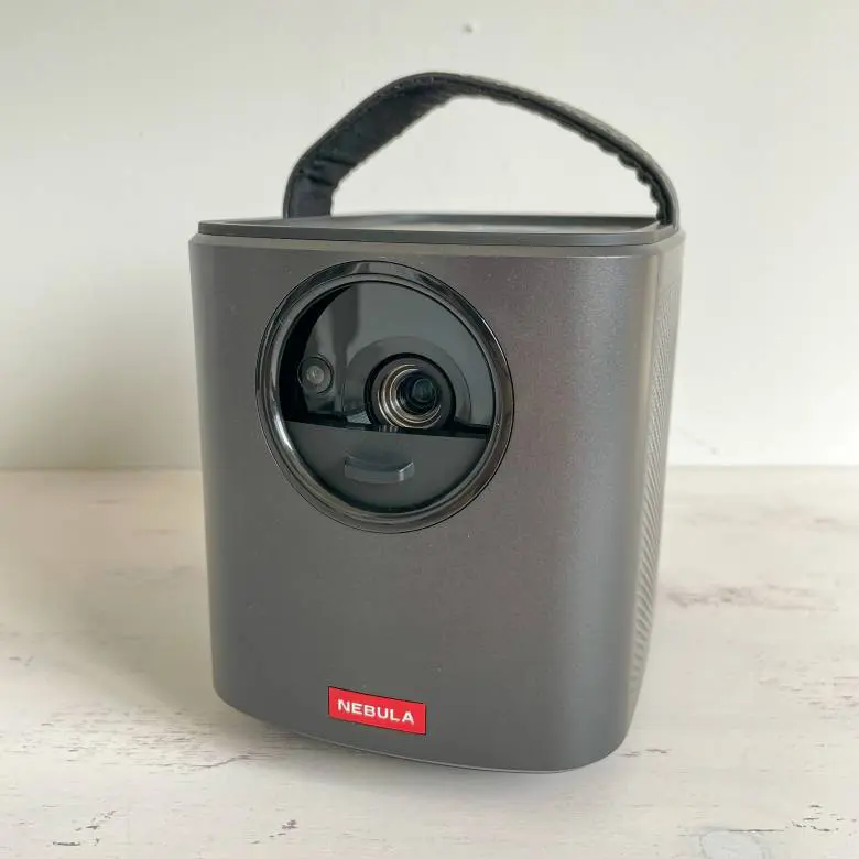 Anker Nebula Mars II Proレビュー】500ルーメンと20Wスピーカー Anker Nebula Mars II Proレビュー】500ルーメンと20Wスピーカー