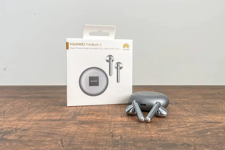 HUAWEI FreeBuds 4 ワイヤレス充電モデル E3EB148C-1C5B-46EE-8853-