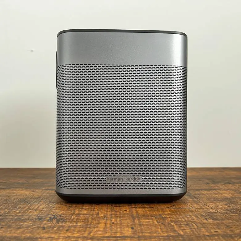 XGIMI Halo+（plus）をレビュー！モバイルプロジェクター最高峰が