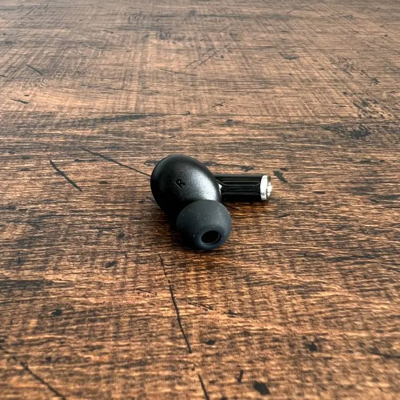 DENON AHC830NCW ワイヤレスイヤホン ジャンク品 DENON AH-C830NCW ワイヤレスイヤホン ジャンク品 - メルカリ