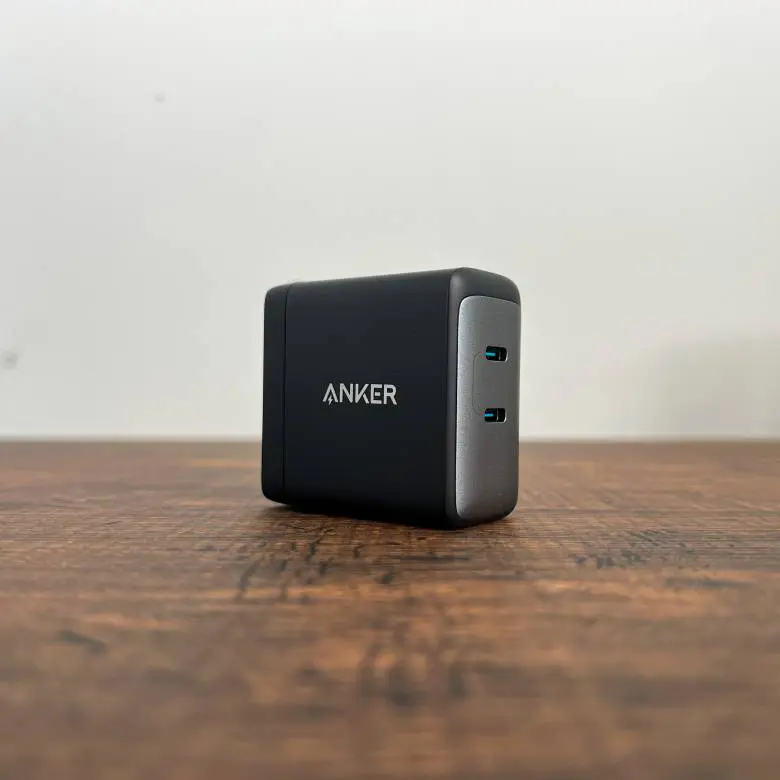 Anker PowerPort III 2-Port 65Wをレビュー！14インチMacBook Proにも