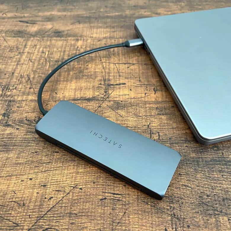 Satechi ハイブリッド USB-Cハブをレビュー！ハブとストレージの