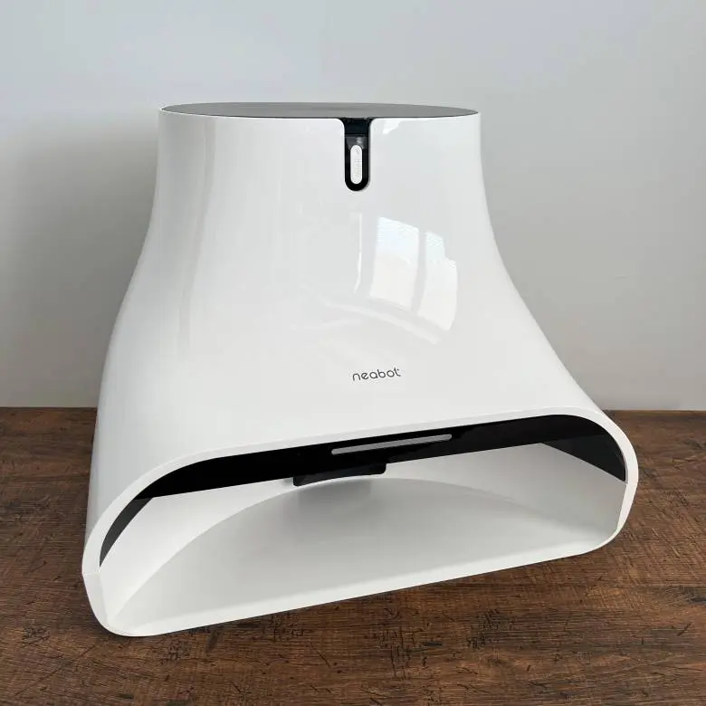 Neabot NoMo Q11をレビュー！掃除・水拭き・自動ゴミ収集機能を