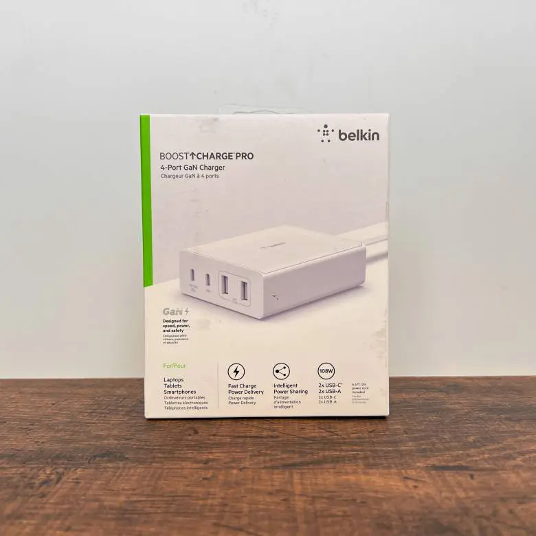 Belkin 急速Gan充電器 4ポート ホワイト Apple直営店購入品 Belkin 急速Gan充電器 4ポート ホワイト Apple直営店購入品