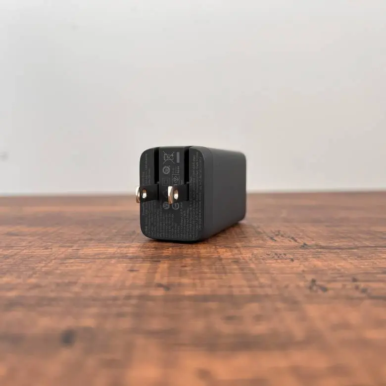 Anker PowerPort III 3-Port 65W Podをレビュー ！最大65W出力の3