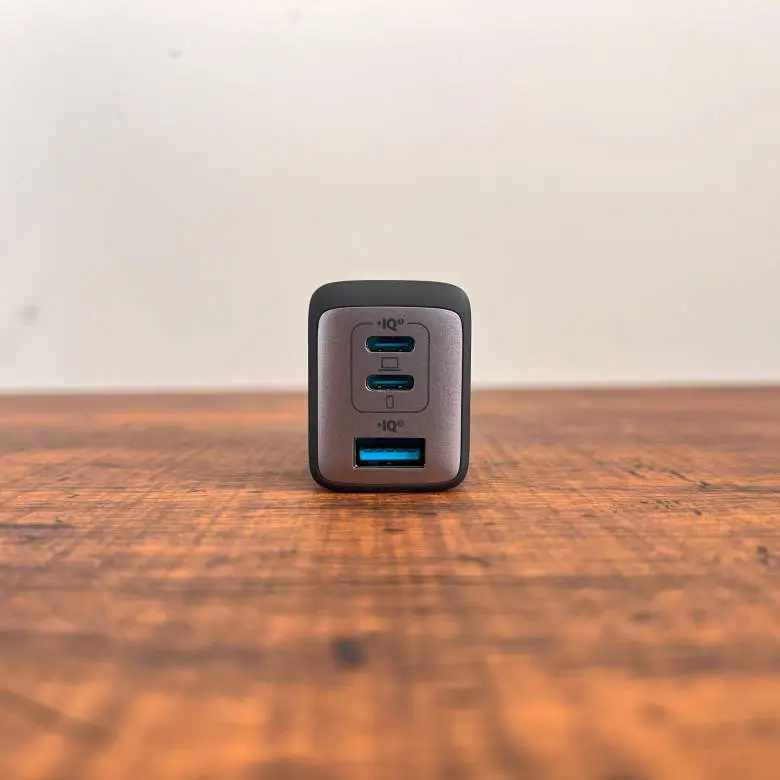 新品 Anker PowerPort III 3-Port 65W Pod 1個 Anker PowerPort III 3-Port 65W Pod | 急速充電器の製品情報