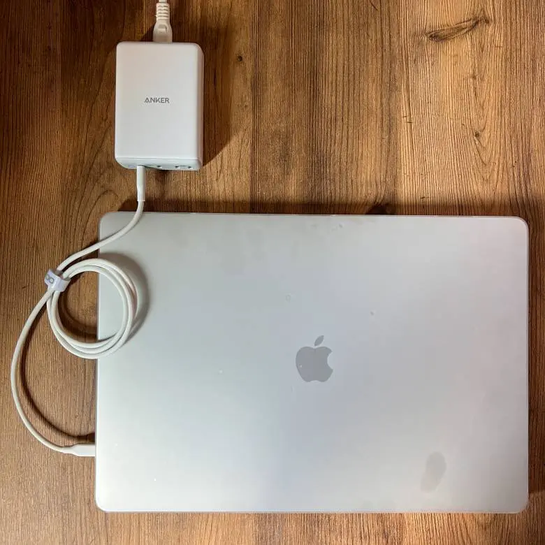 Anker 547 Chargerは前の16インチMacBook Proでも急速充電可能な100W出力