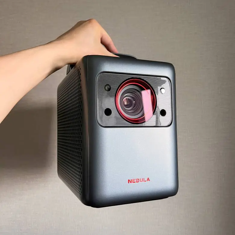Nebula Cosmos Laser 4Kをレビュー！Ankerが放つレーザー光源の