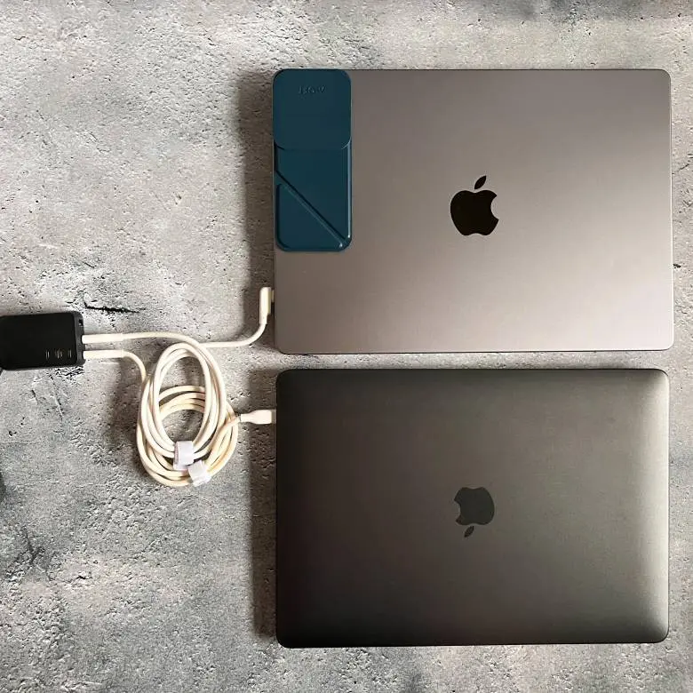 CIO NovaPort TRIO 65WはMacBook 2台同時充電可能