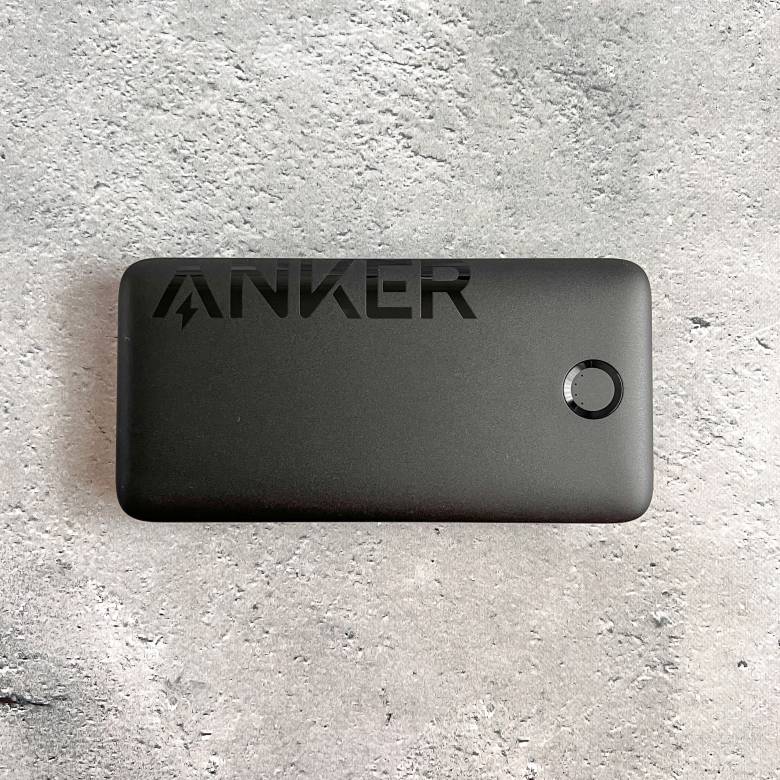 Anker 335 Power Bank (PowerCore 20000)は20,000mAhの超大容量モバイルバッテリー