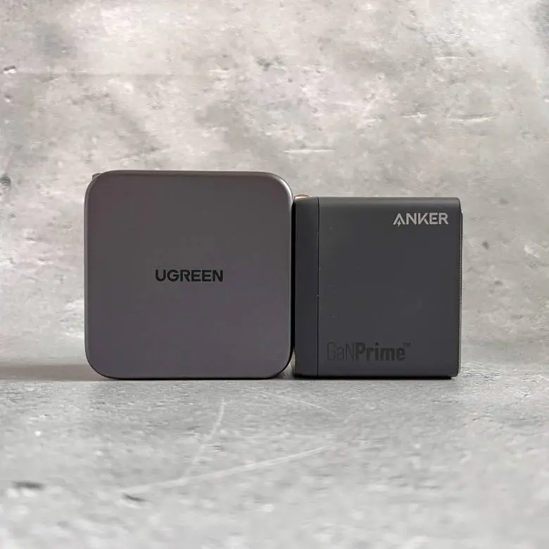 Anker 747 Charger (GaNPrime 150W)をレビュー！ノートPC複数台を同時