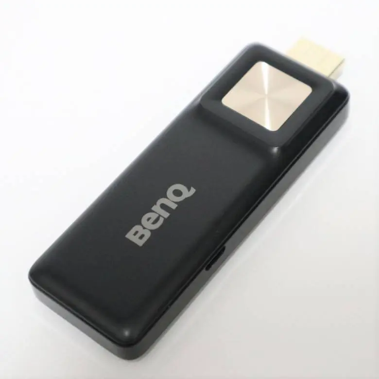 BenQ GV11をレビュー！135度角度調整機能がついて天井投影ができる