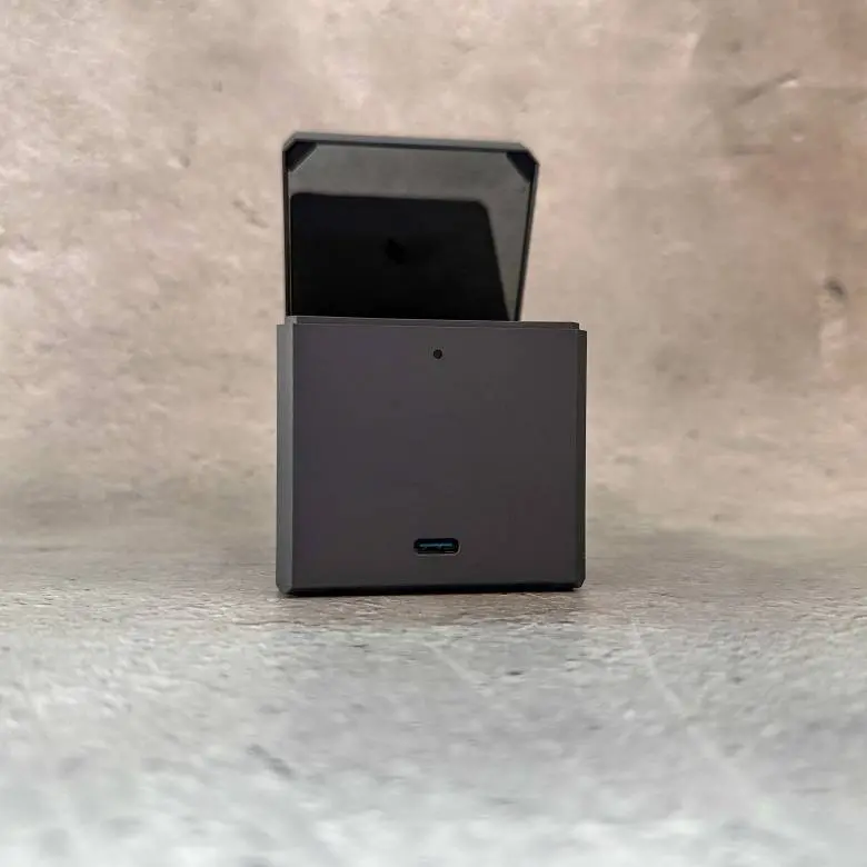 Anker - ★ アンカー Anker ワイヤレス充電器 3-in-1 Cube with MagSafe グレー MagSafe対応 コンパクト設計 720-1445 Anker 3-in-1 Cube with MagSafe | マグネット式ワイヤレス充電