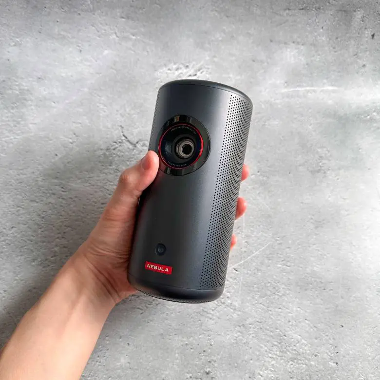 Nebula Capsule 3 Laserをレビュー！AnkerのAndroid TV搭載