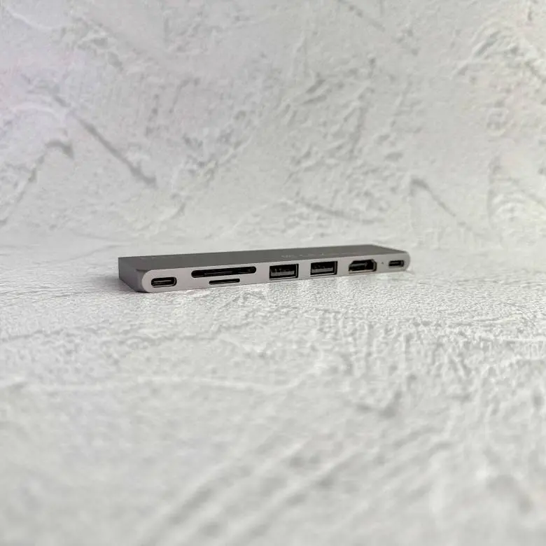 【新品未開封】Satechi USB-C Pro ハブ  スリム (シルバー) Satechi Pro Hub Slim USB-C PRO PD対応 ハブ スリムアダプター