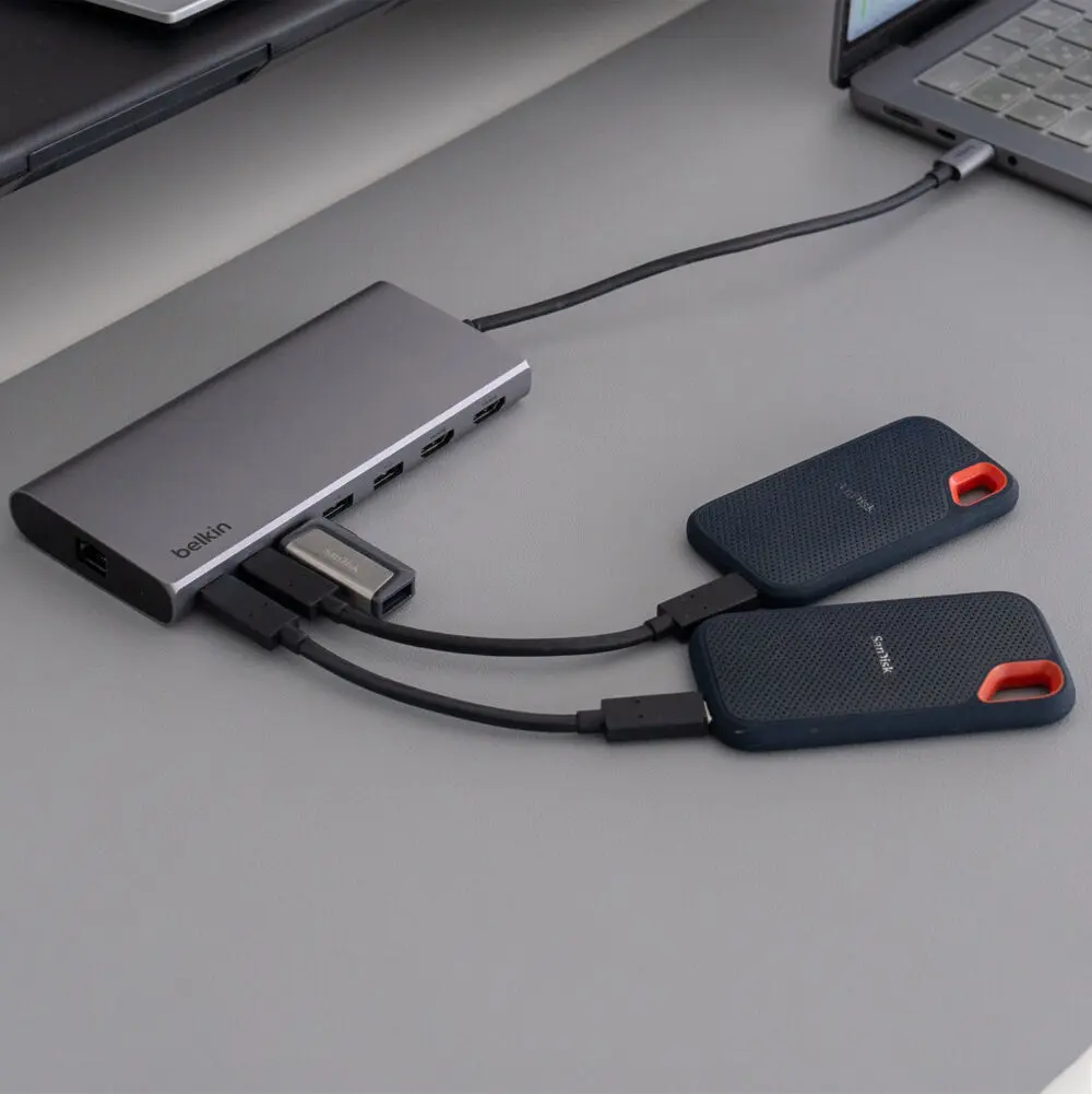 Belkin 8-in-1 USBハブ 4Kデュアルディスプレイ対応 61BvcNNSrNL._UF894,1000_QL80_.jpg
