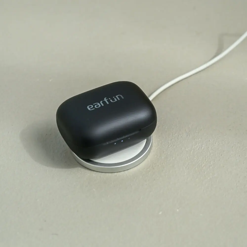 新品未使用　EarFun Air Pro 4 ワイヤレスイヤホン EarFun Air Pro 4
