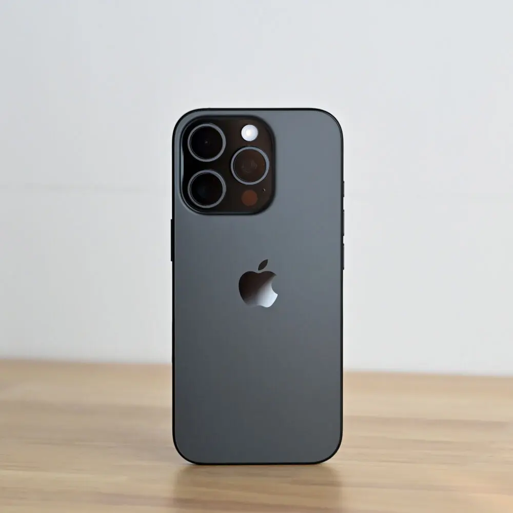 iPhone 16 Proをレビュー！15 Proからそこまで進化していないが僕は
