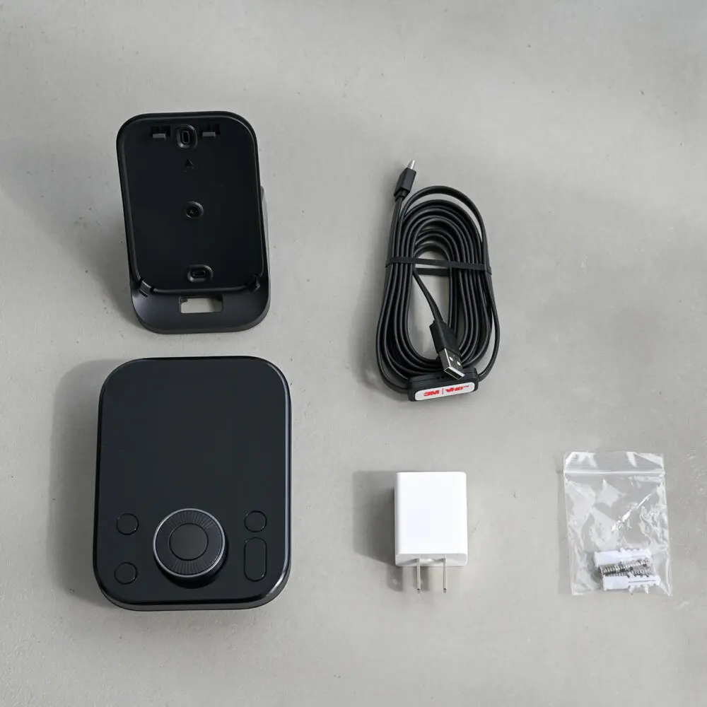 SwitchBotハブ3をレビュー！物理ボタン＆ダイヤルが一緒になったオール