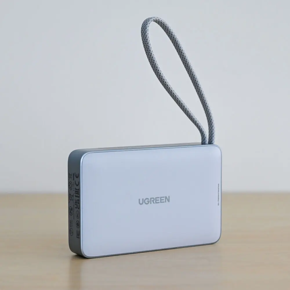 UGREEN MagFlow Qi2 25Wモバイルバッテリー (10000mAh・30W)をレビュー