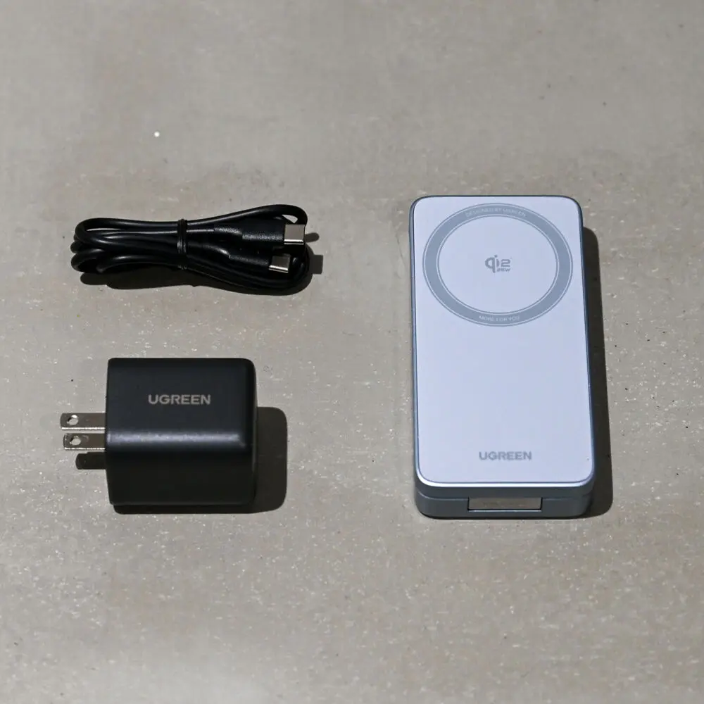 UGREEN MagFlow 3-in-1 マグネット式ワイヤレス充電器 25Wをレビュー