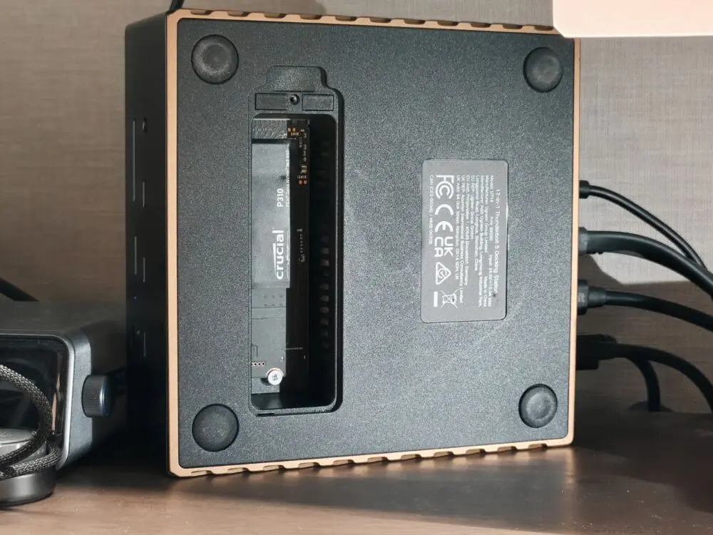 UGREEN Maxidok 17-in-1 Thunderbolt5 ドッキングステーションを